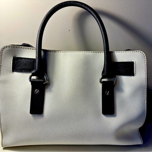 Michael Kors Purse - Picture 5 of 7